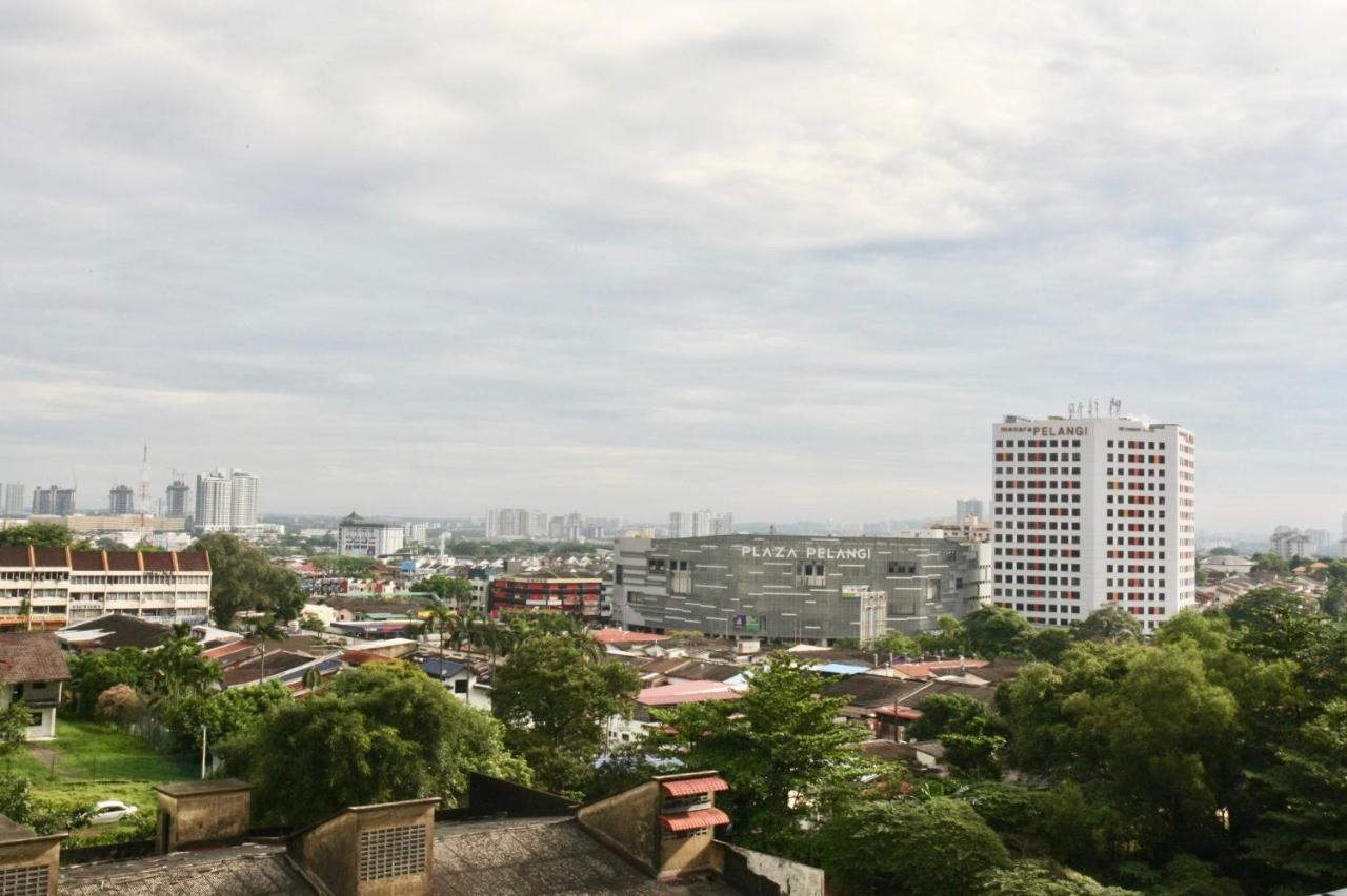 Twin Galaxy Residences 1+1 @