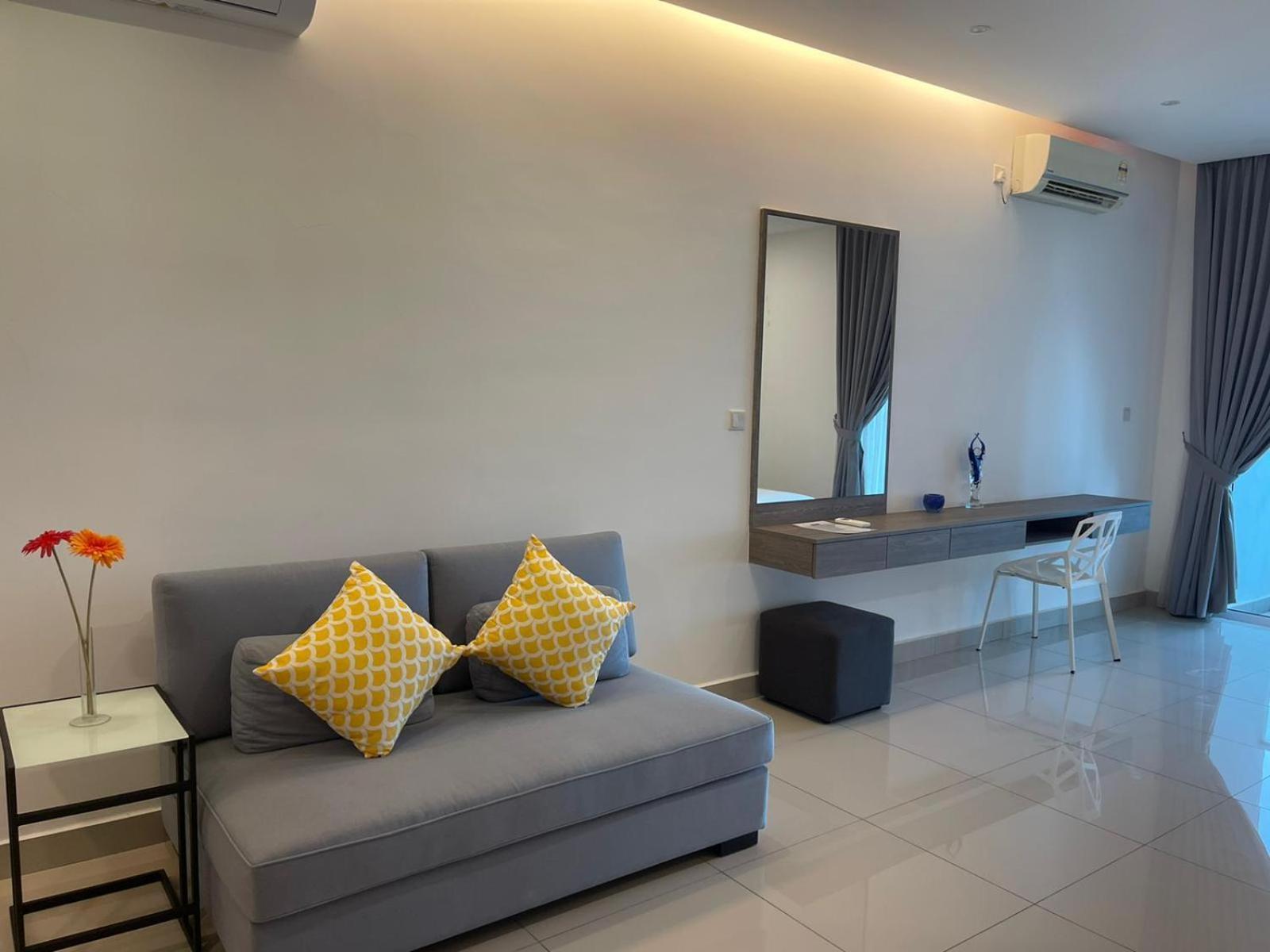 Twin Galaxy Residences 1+1 @